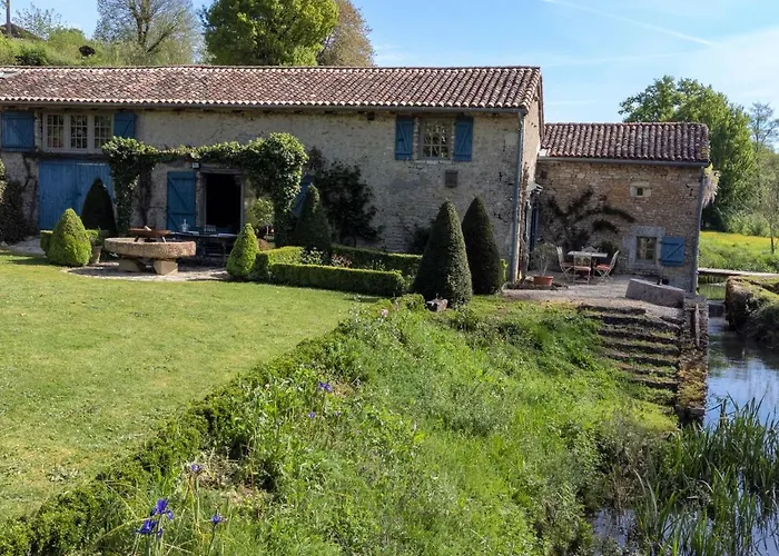 Moulin De Mois By Interhome Сasa de vacaciones Joussé