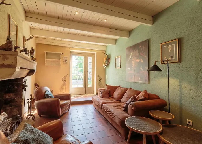 Сasa de vacaciones Moulin De Mois By Interhome Joussé